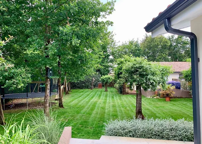 Atlanticvilla Bed & Breakfast 3*