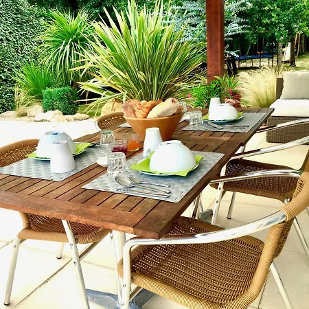 Atlanticvilla Bed & Breakfast *